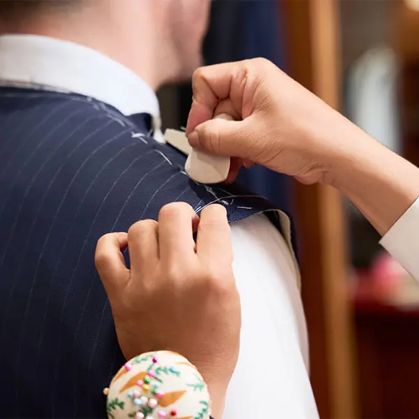 Binh Tailor - Đường và phom vai