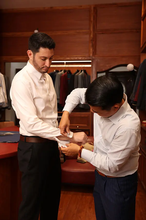 Binh Tailor - At the atelier